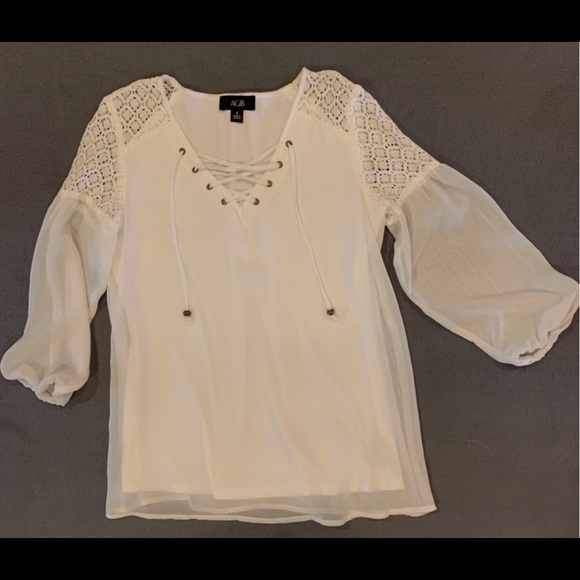 White blouse with lace up front - Picture 1 of 1